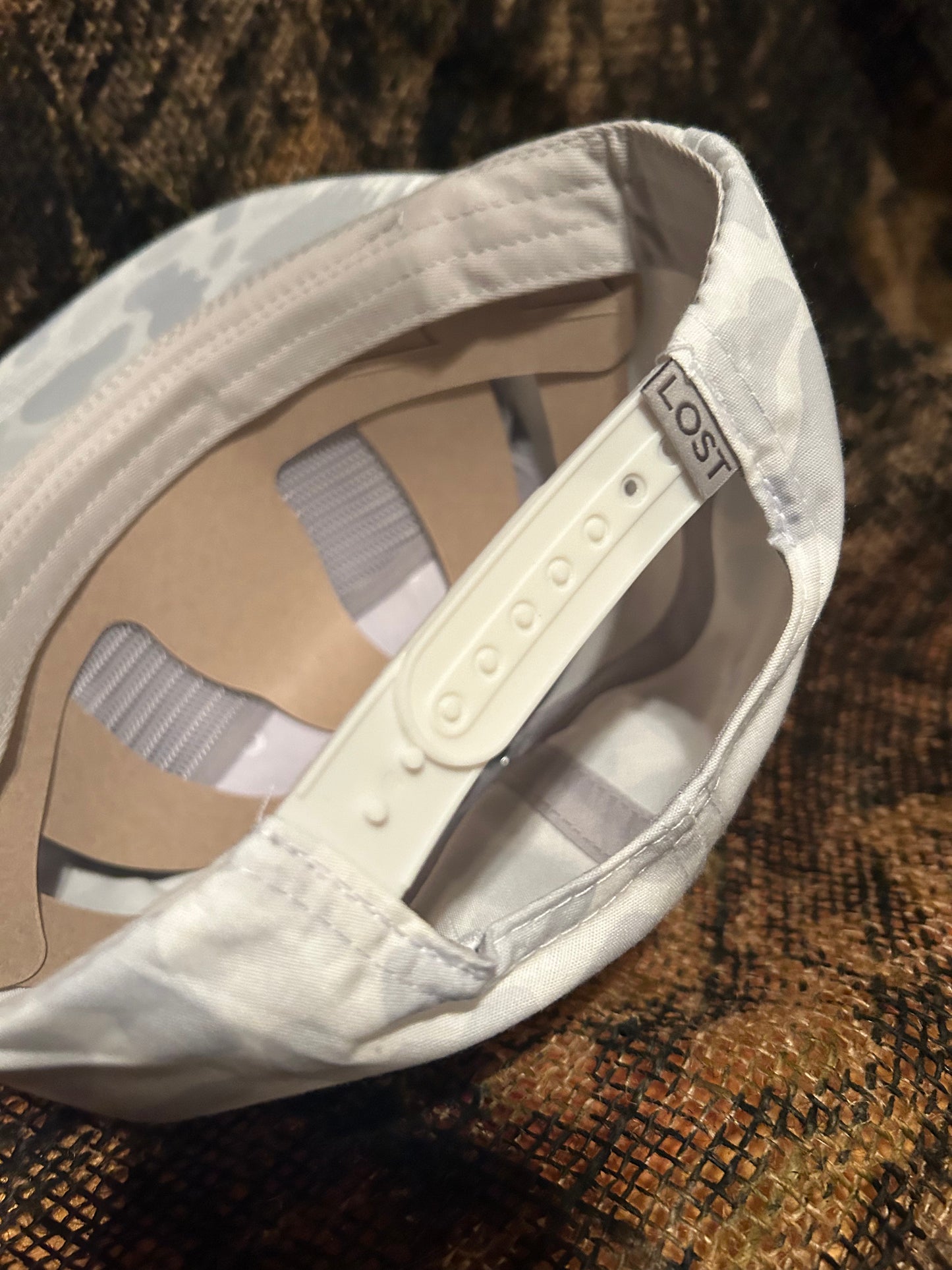 White Camo ropebrim SnapBack hat